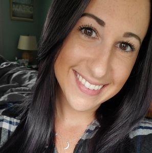 Meet your Posher, Stephanie